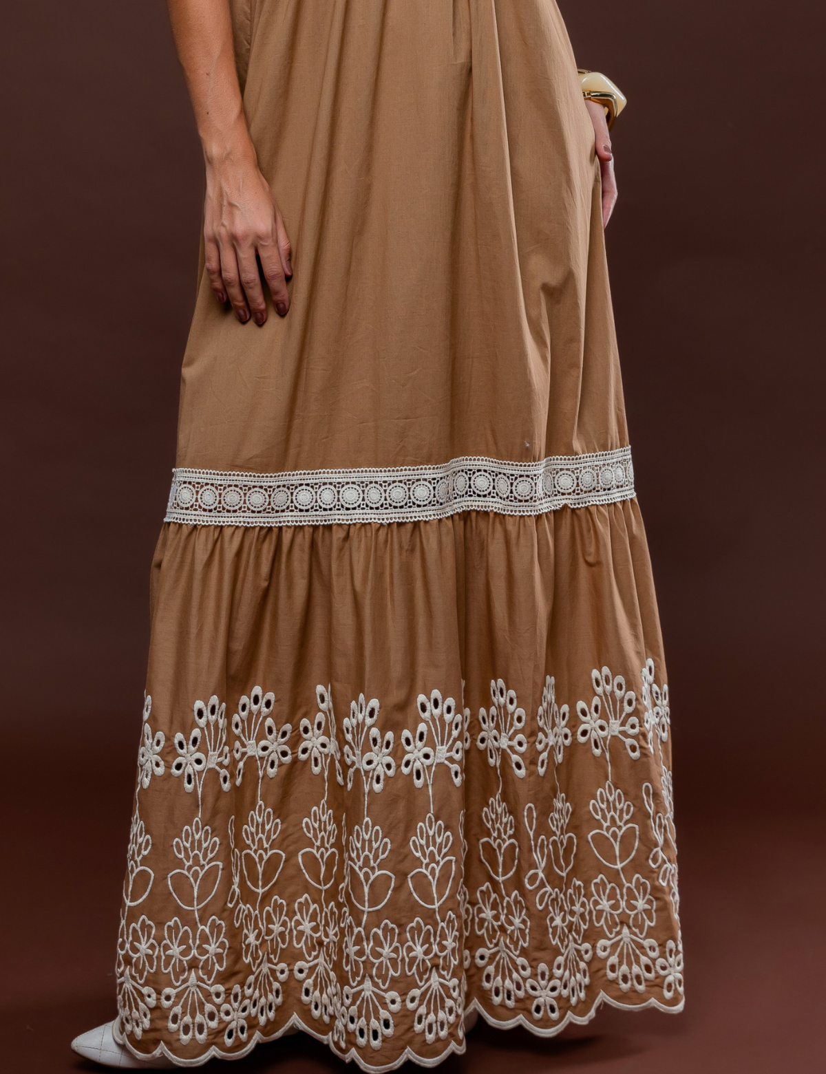 Vestido Longo Barrado Leoni - Bege