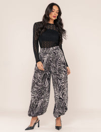 Calça Aladim Animal Print Kiara - Preta