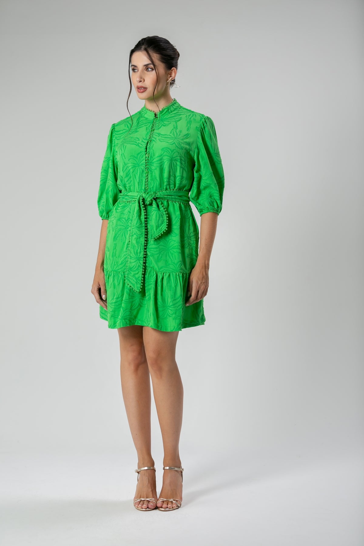 Vestido Curto de Leise Com Amarraçao Frontal Verde