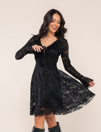 Vestido em Renda Lavínia - Preto