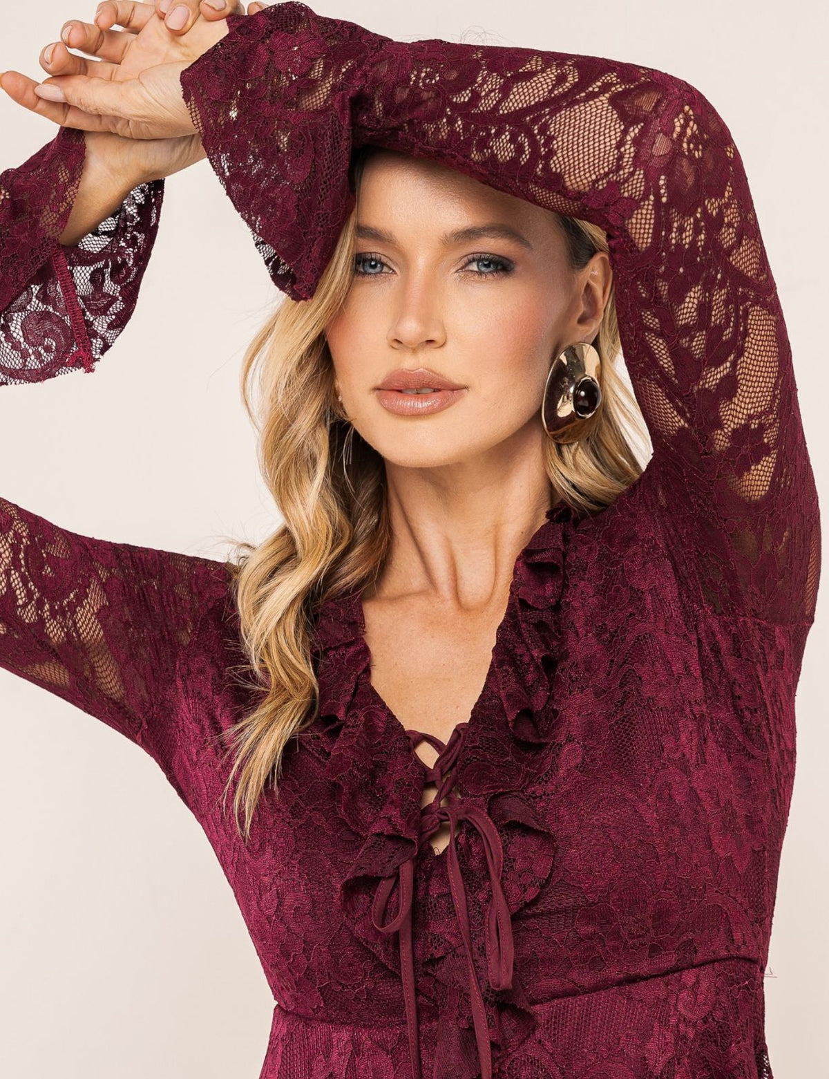 Vestido em Renda Lavínia - Vinho