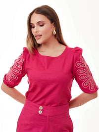 Blusa Mamorena em Linho Misto de Manga Curta com Bordado Eletronico