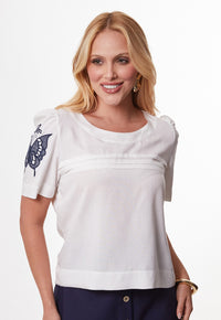 Blusa Mamorena em Viscolinho com Mangas Bordadas e Pregas no Busto