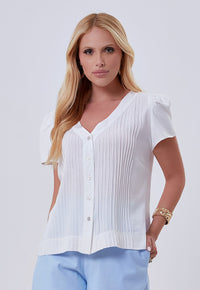 Blusa Mamorena em Viscolinho Manga Curta Decote V com Nervuras e Abetura de Botões