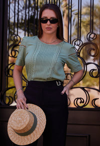 Blusa Mamorena Manga Curta em Viscolinho com Entremeios e Pregas