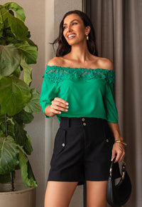 Blusa Mamorena Ombro a Ombro com Renda no Decote