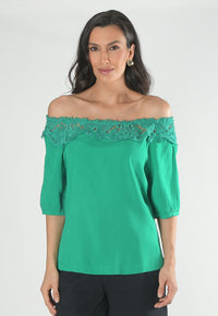 Blusa Mamorena Ombro a Ombro com Renda no Decote