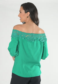 Blusa Mamorena Ombro a Ombro com Renda no Decote