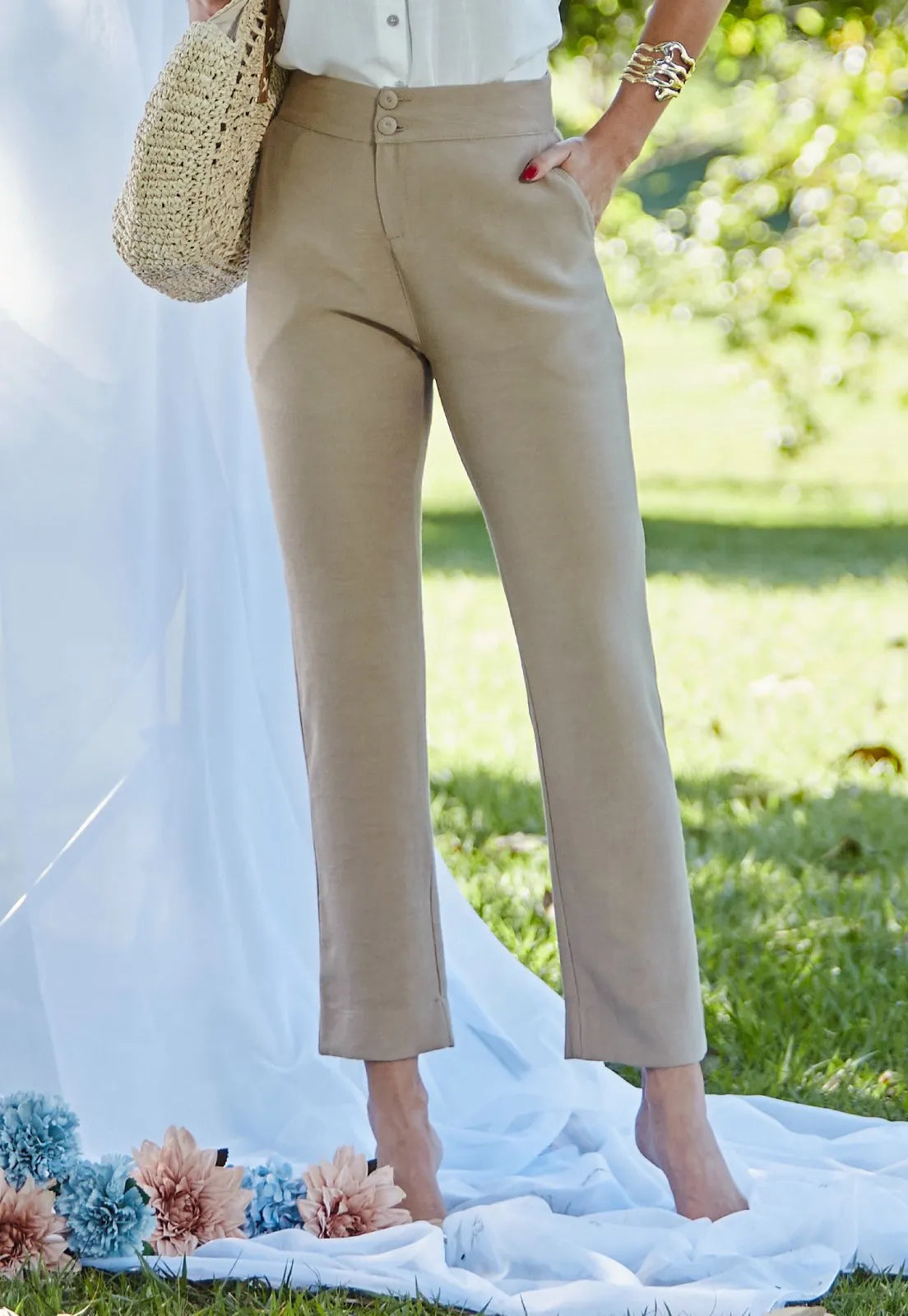 Calça Mamorena Skinny em Alfaiataria Sydney com Bolsos Trazeiros