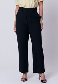 Calça Mamorena Longuete Reta em Liocel com Bolsos e Botão Encapado