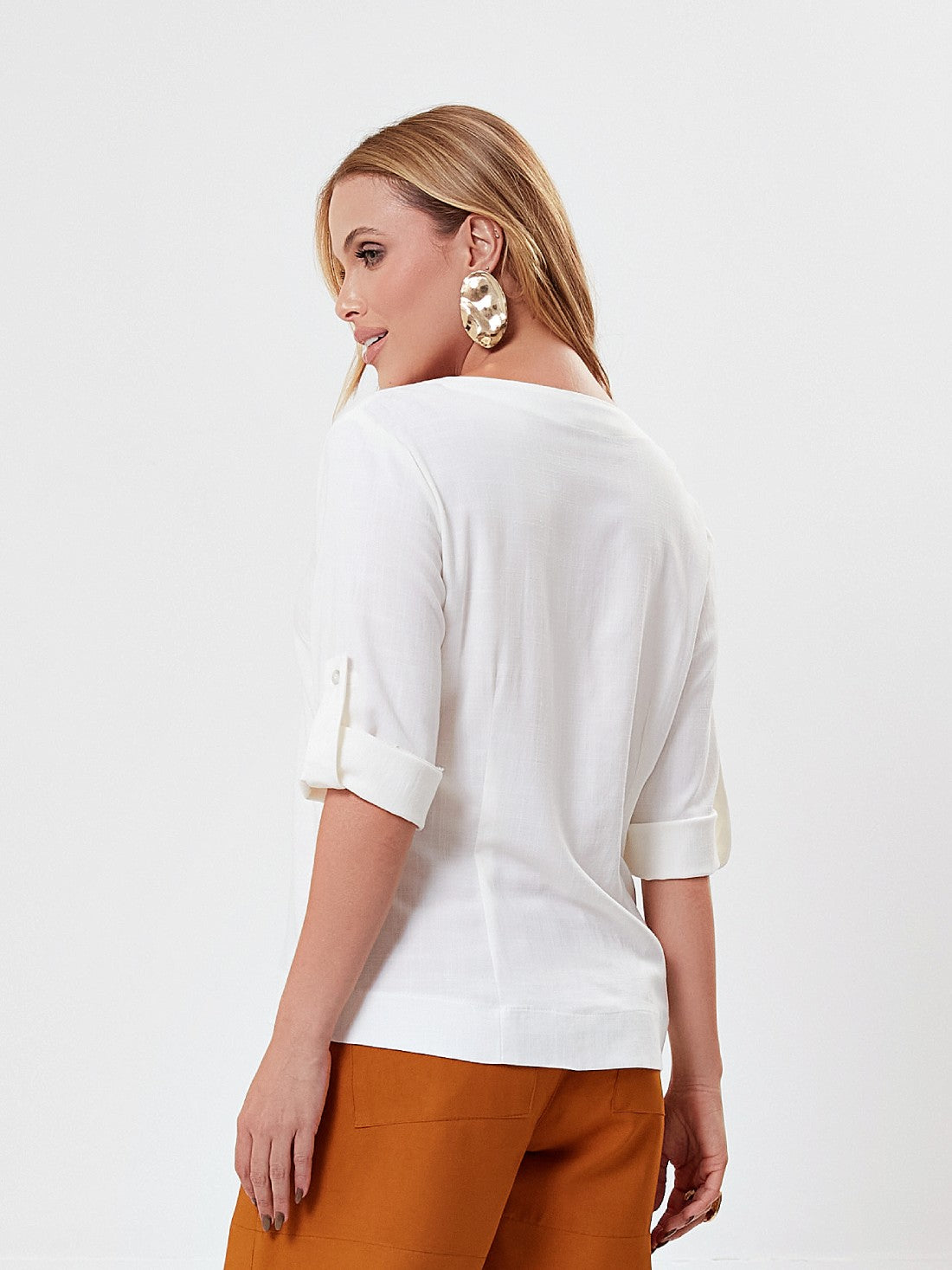 Camisa Mamorena de Manga Curta em Tecido Petra com Martingale