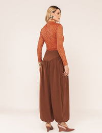 Blusa em Renda Emanuelle - Caramelo