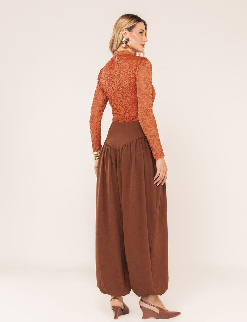 Blusa em Renda Emanuelle - Caramelo