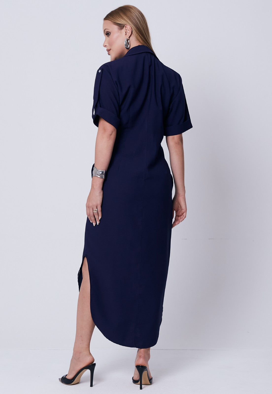 Chemise Mamorena Longuete em Liocel de Manga Curta com Martingale e Bolso Bordado