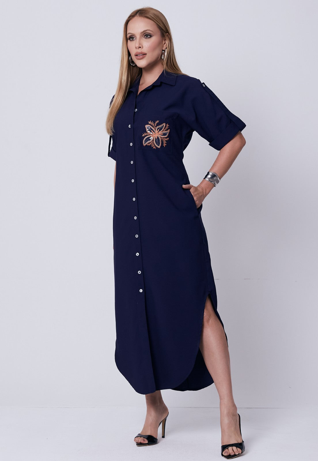 Chemise Mamorena Longuete em Liocel de Manga Curta com Martingale e Bolso Bordado