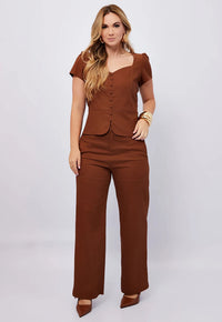 Conjunto Mamorena Blusa Manga Curta e Calça Reta em Linho com Elastano com Botões de Detalhe