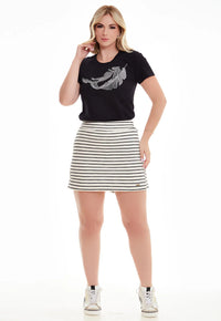 Conjunto Mamorena Blusa Manga Curta em Malha com Bordado e Short Saia em Malha Listrada