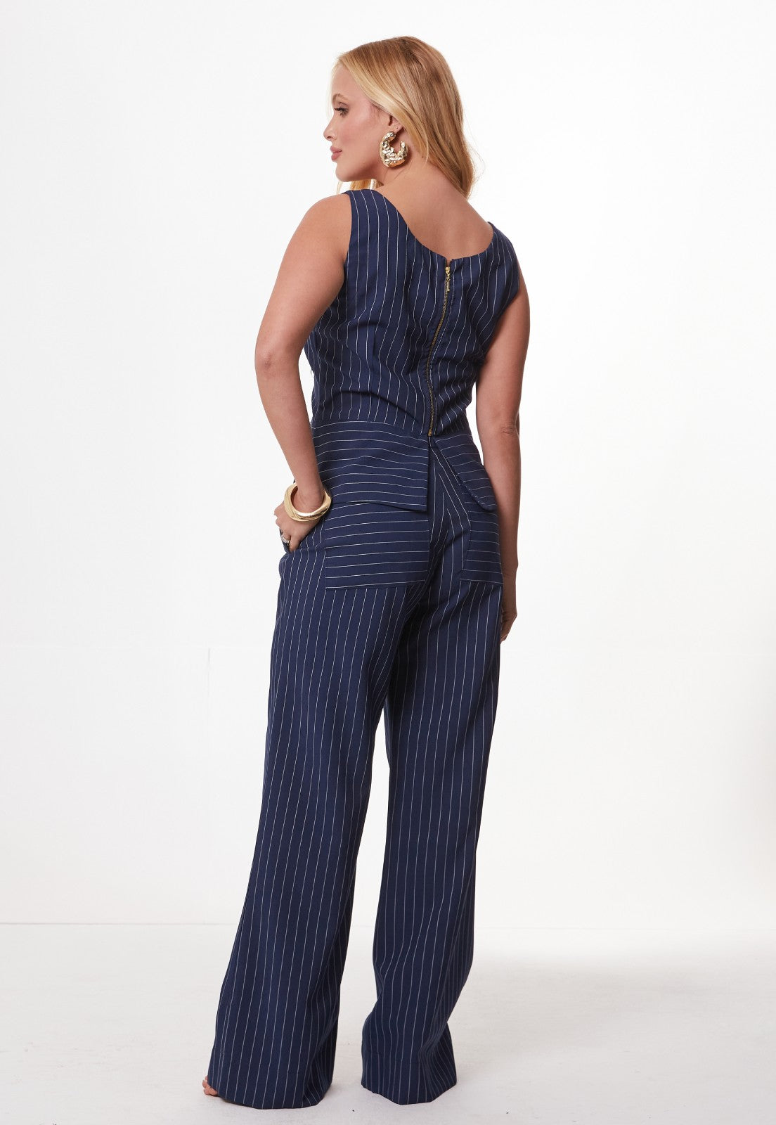 Conjunto Mamorena Blusa Regata e Calça Reta em Liocel de Risca de Giz