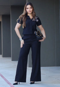 Conjunto Mamorena Camisa Manga Curta e Calça Reta em Alfaiataria Sensorialle com Bordado Eletrônico