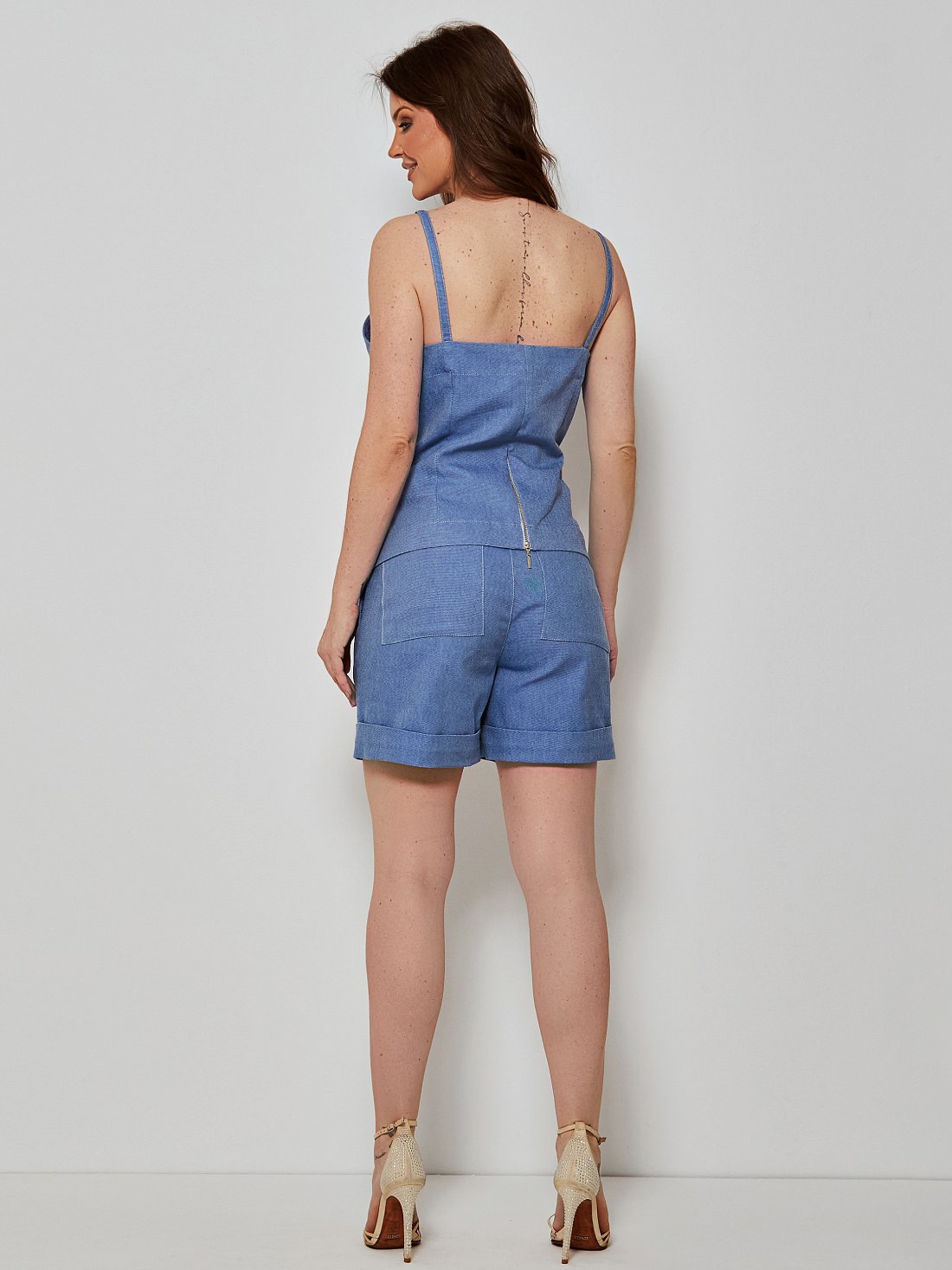 Conjunto Mamorena de Blusa de Alça e Short em Tecido Jeans