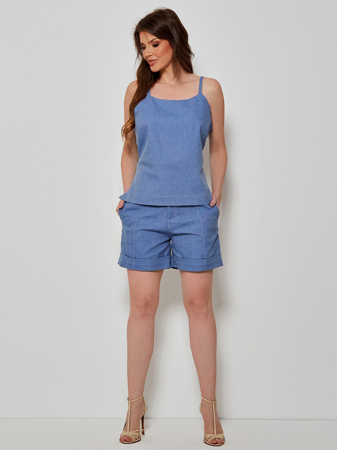 Conjunto Mamorena de Blusa de Alça e Short em Tecido Jeans