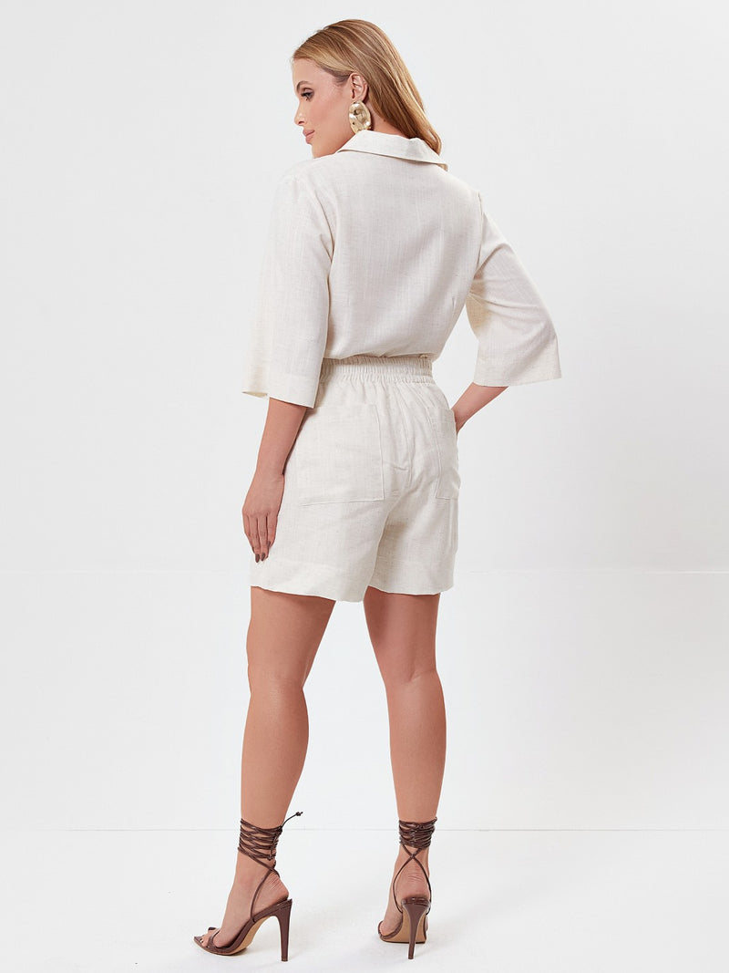 Conjunto Mamorena em Linho de Camisa Manga 7/8 e Short com Ilhos no Cós