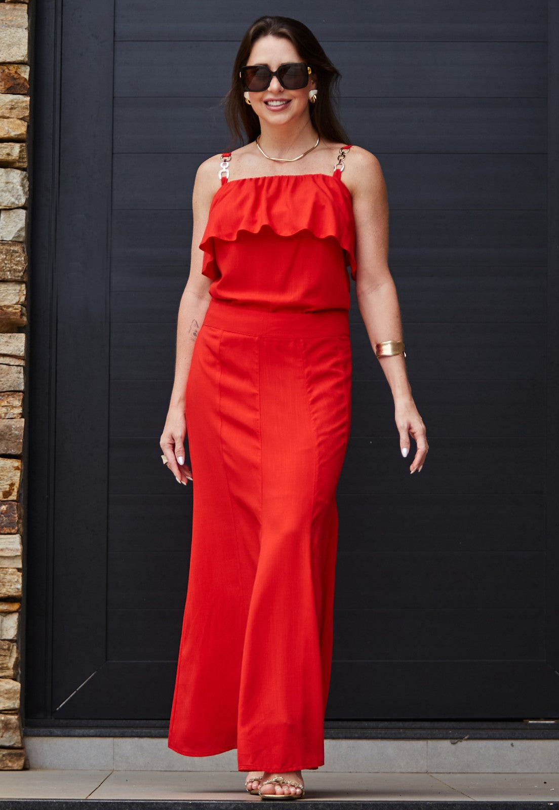 Conjunto Mamorena em Viscolinho de Blusa com Detalhe em Fivela e Saia Longuete 