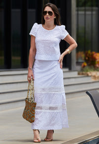 Conjunto Mamorena em Laise de Blusa e Saia com Fendas Laterais