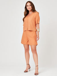 Conjunto Mamorena em Linho de Camisa com Tecido Bordado e Short Liso