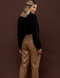 Camisa em viscose com pregas Lia - Preta