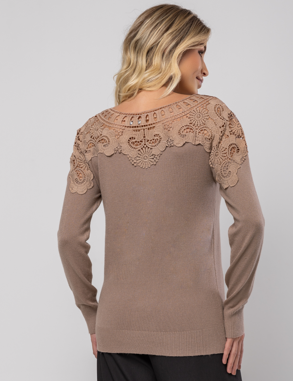 Blusa Modal com Aplicação Ana Liz - Cáqui