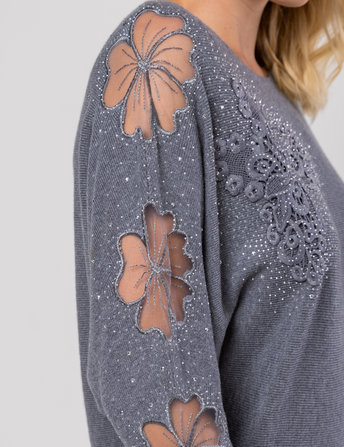 Blusa Aplique Borboleta Lucy - Cinza