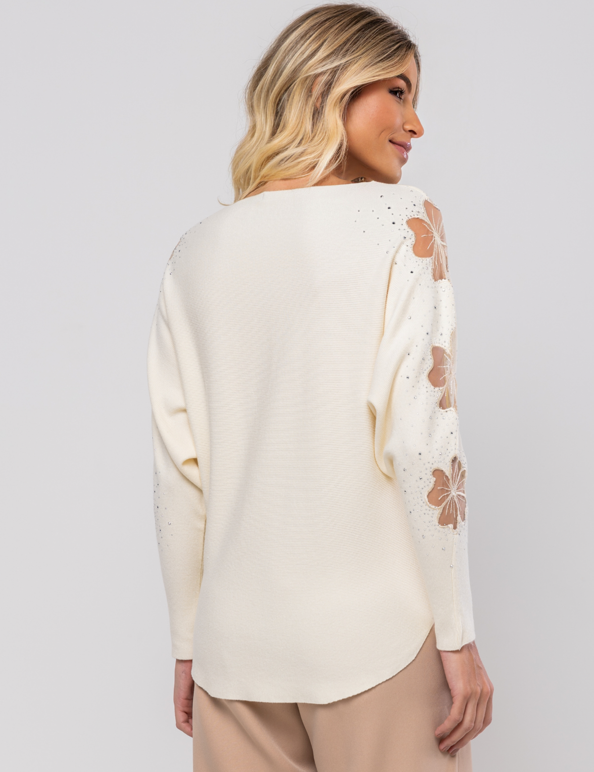 Blusa Aplique Borboleta Lucy - Off White
