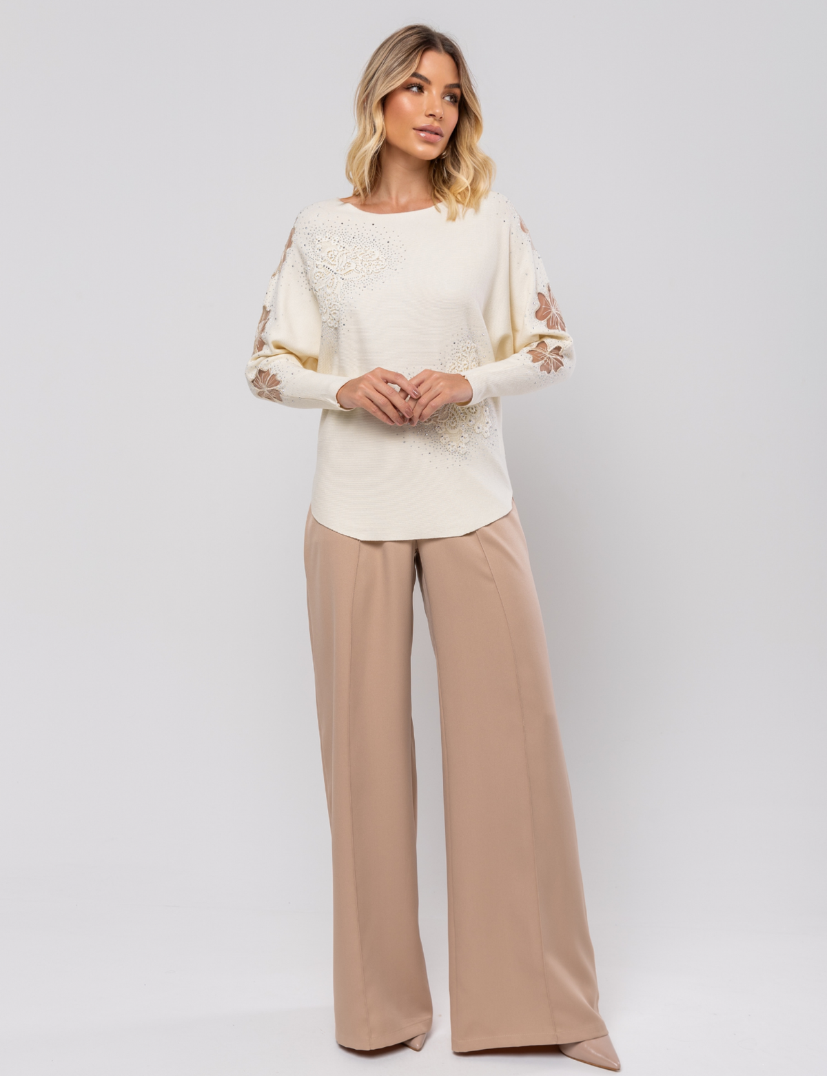 Blusa Aplique Borboleta Lucy - Off White