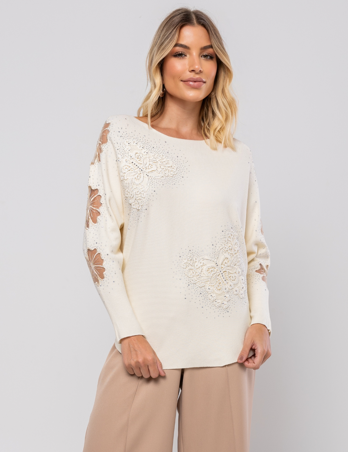 Blusa Aplique Borboleta Lucy - Off White