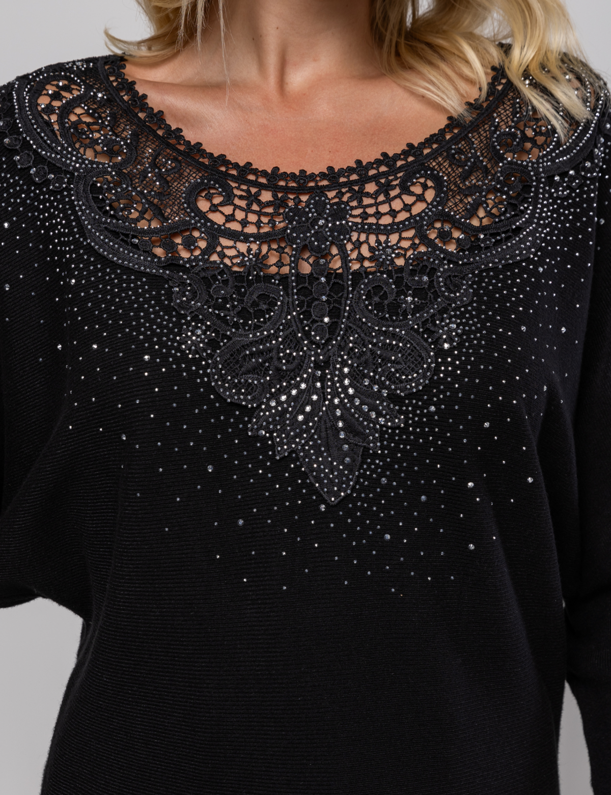 Blusa Modal Aplique Liliam - Preta