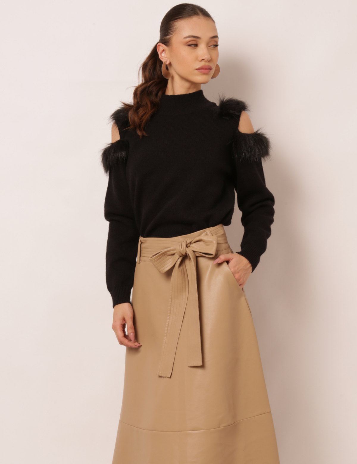 Blusa Tricot Abertura Nicole - Preta