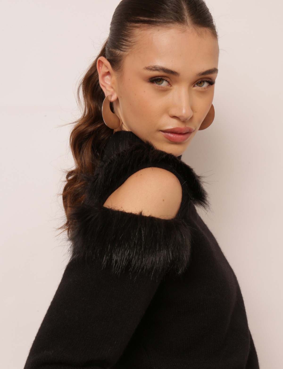 Blusa Tricot Abertura Nicole - Preta