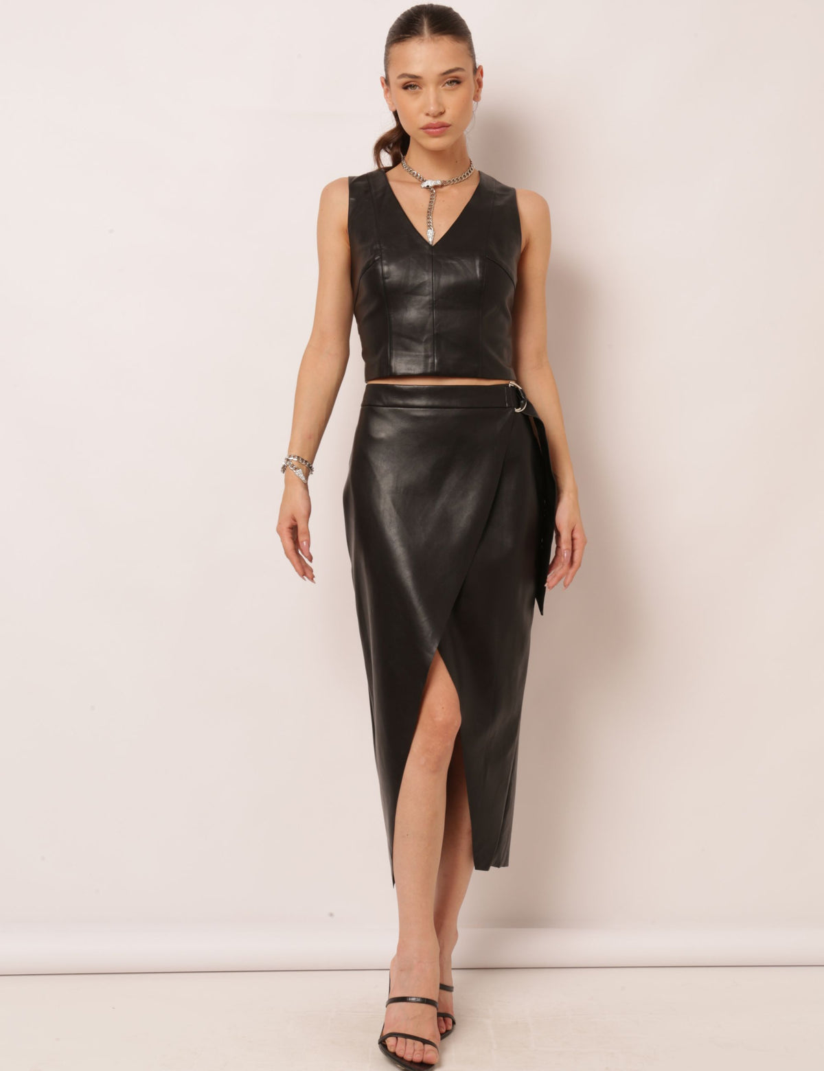 Conjunto Couro PU Savana - Preto