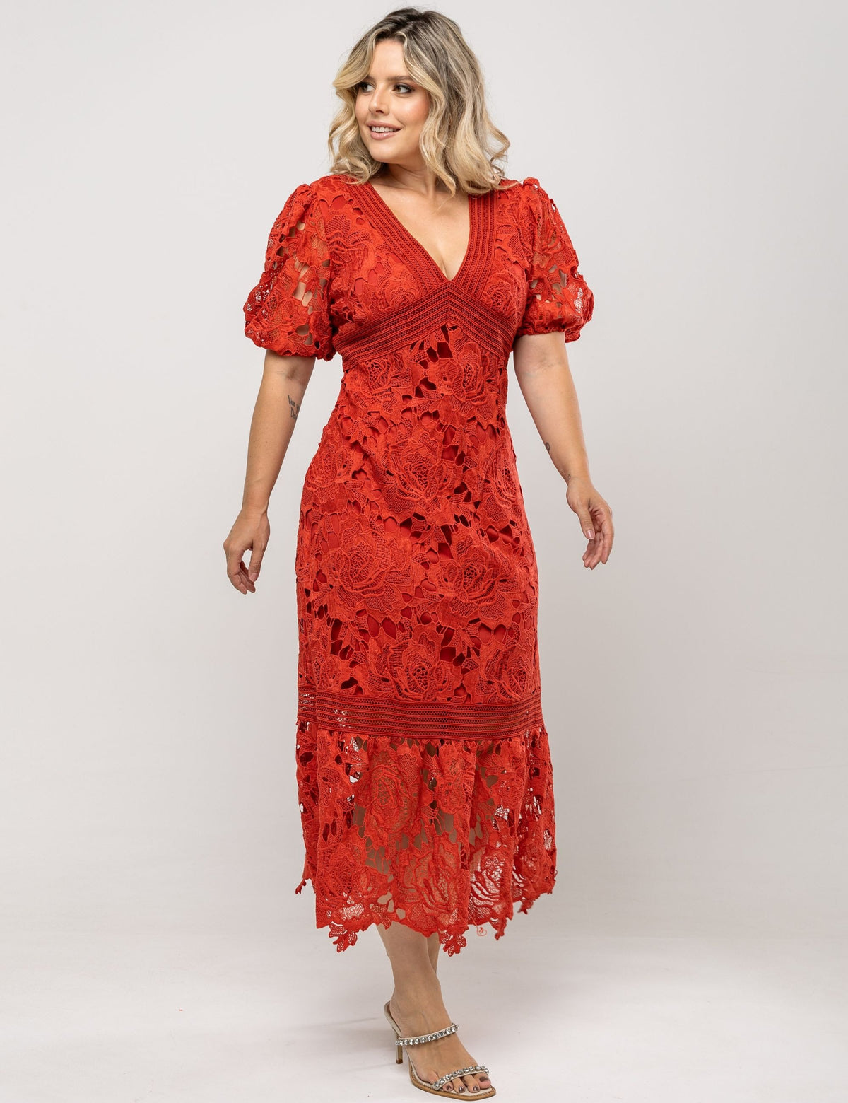 Vestido Midi Guipir Lorena Plus - Telha