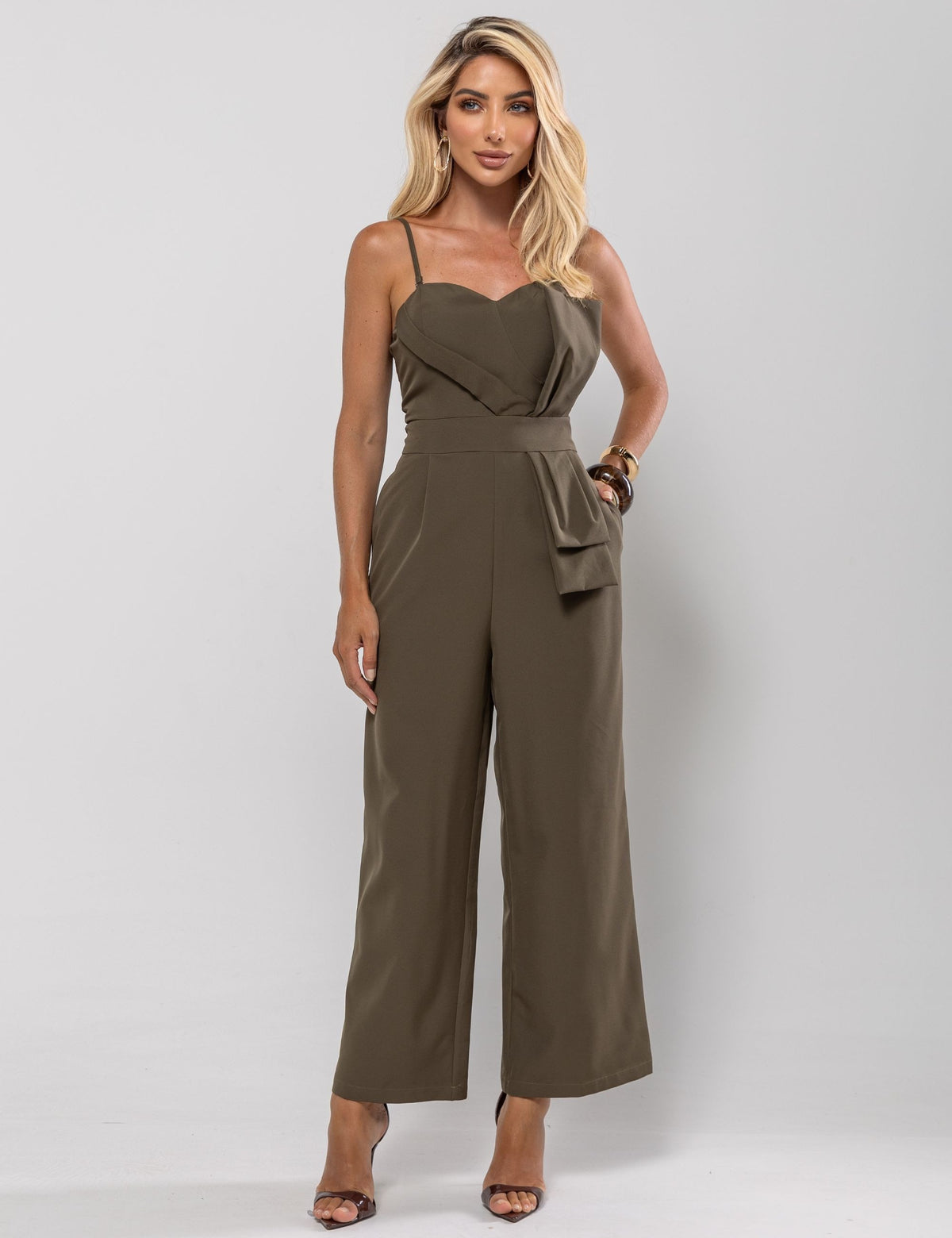 Macacão Acinturado com Cortes Isadora - Verde