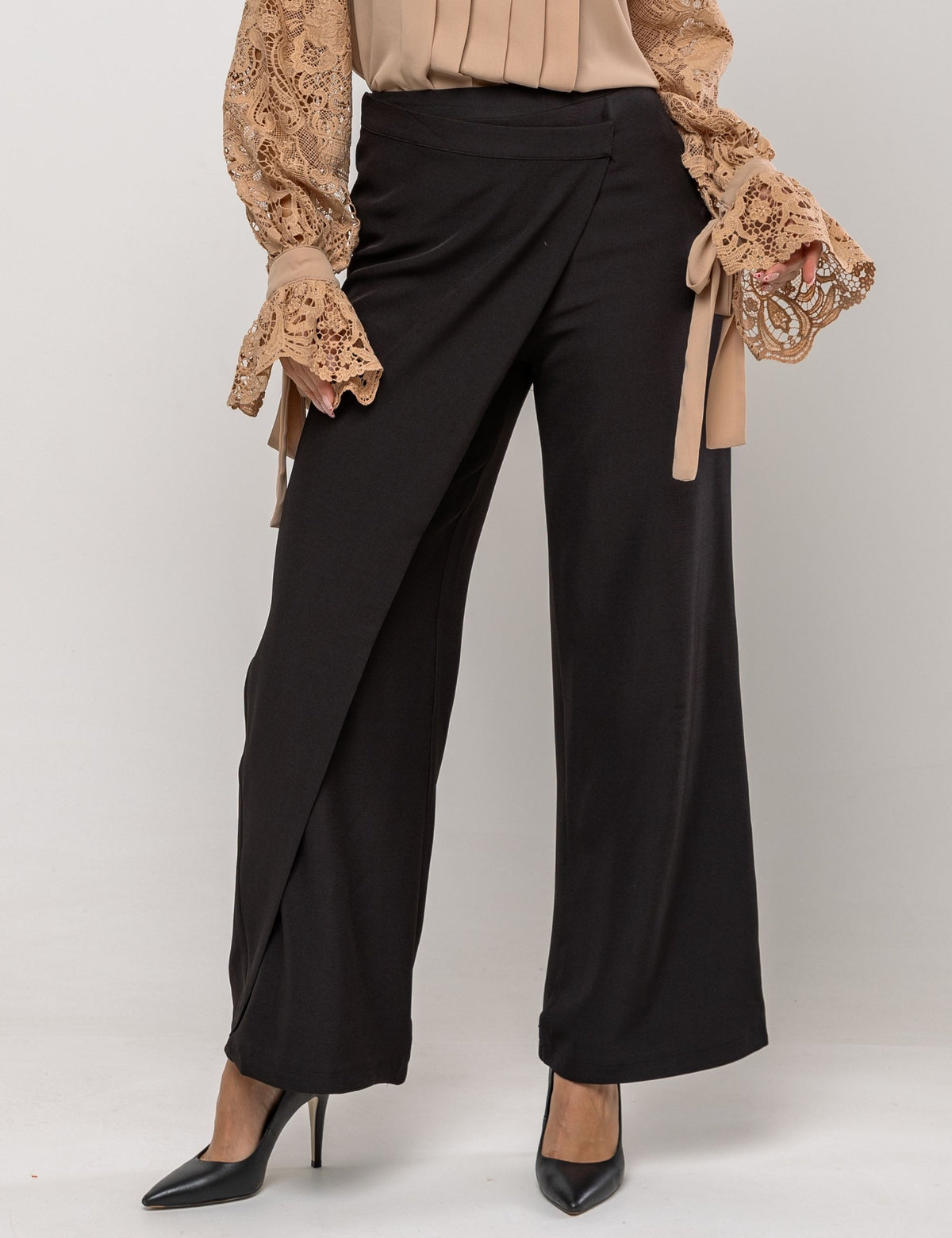 Calça Cintura Alta Maria Clara - Preta