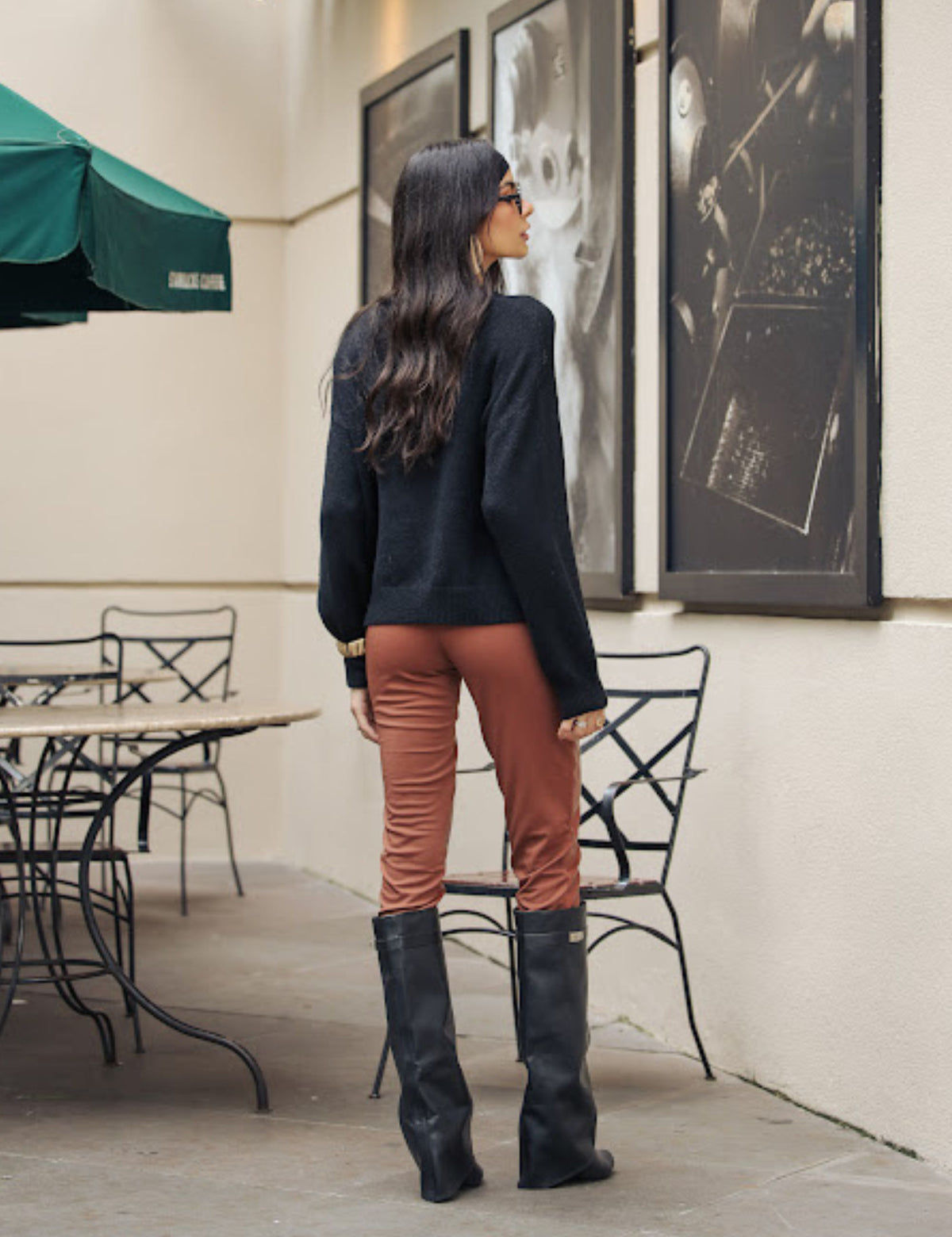 Blusa Flores Florence - Preta