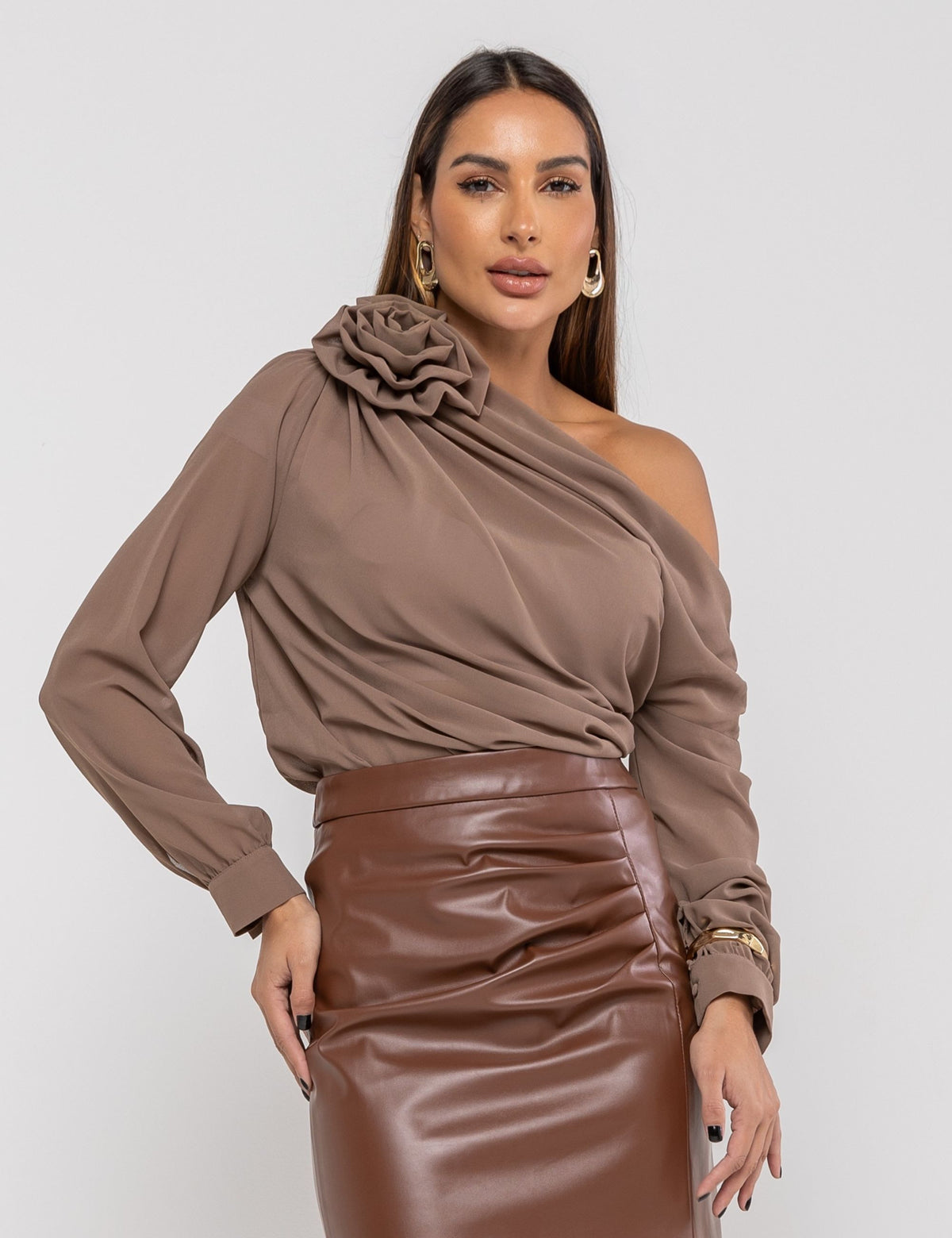 Blusa Ombro a Ombro Dalila - Cáqui