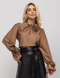 Blusa Detalhe Flores Margô - Cáqui
