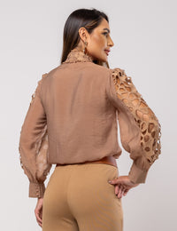 Camisa Viscose Babados Vanessa - Cáqui