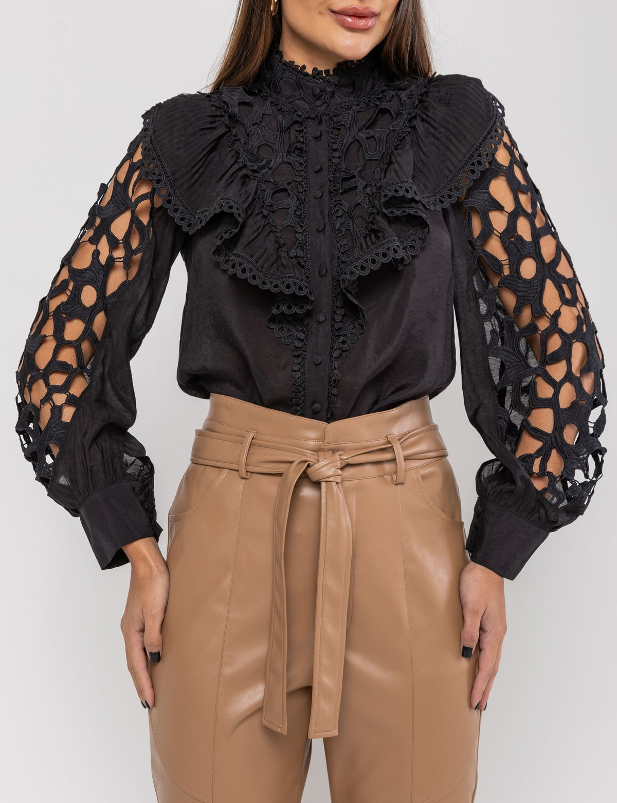 Camisa Viscose Babados Vanessa - Preta