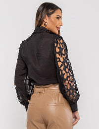 Camisa Viscose Babados Vanessa - Preta