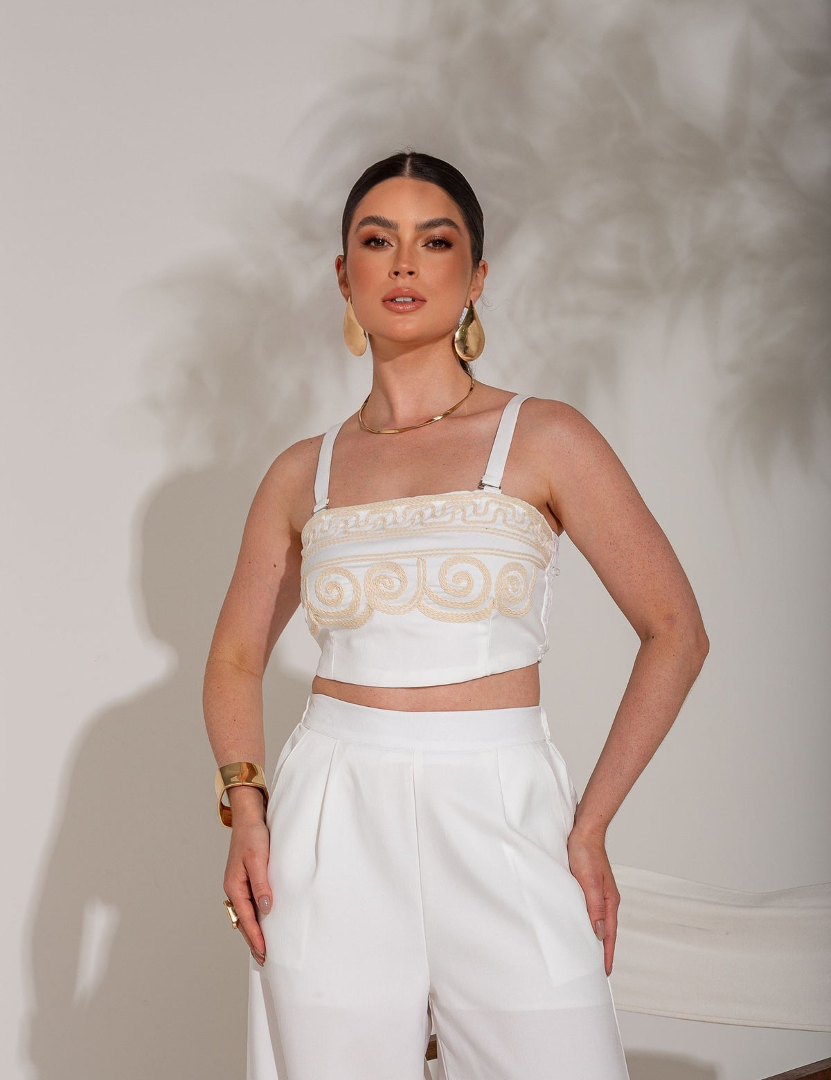 Conjunto de Calça e Cropped com Bordado Caroline - Branco