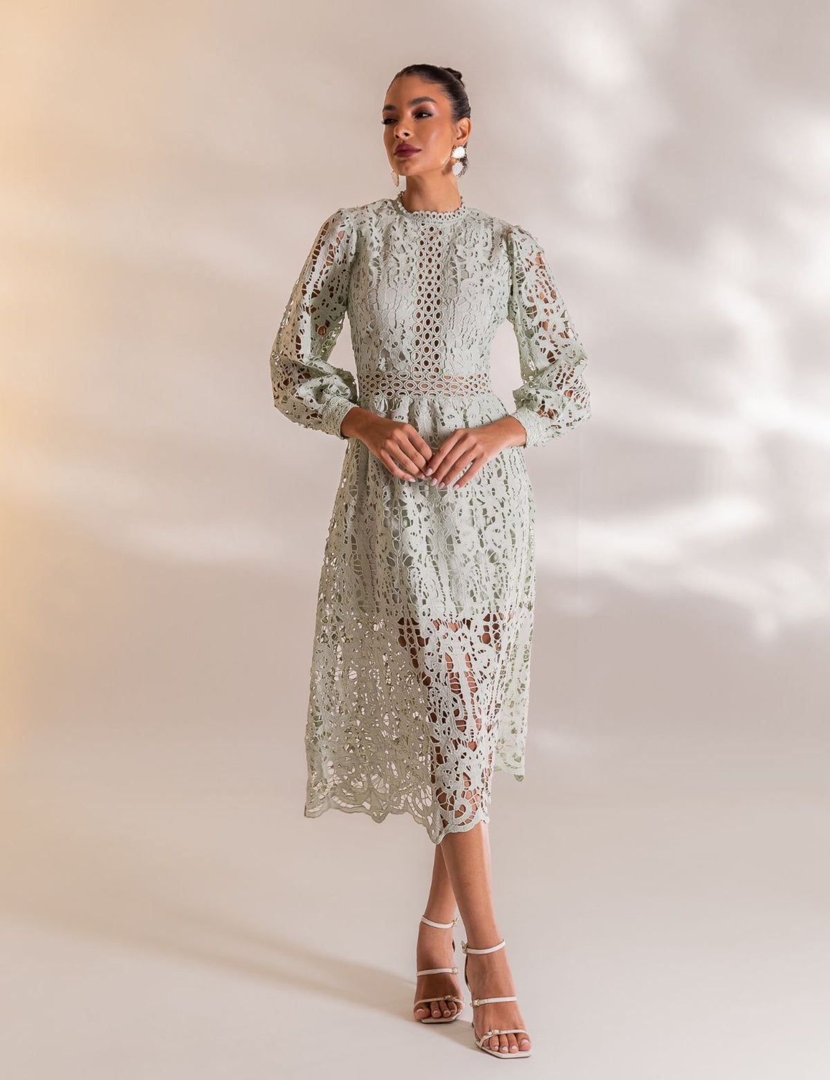 Vestido Midi Guipir Flora - Verde